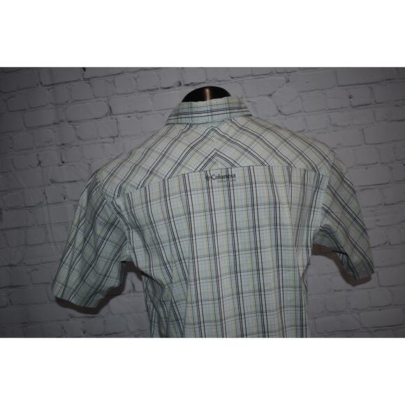 Columbia Titanium Fishing Shirt Men Size Medium Performance Hiking Vented - Picture 4 of 7